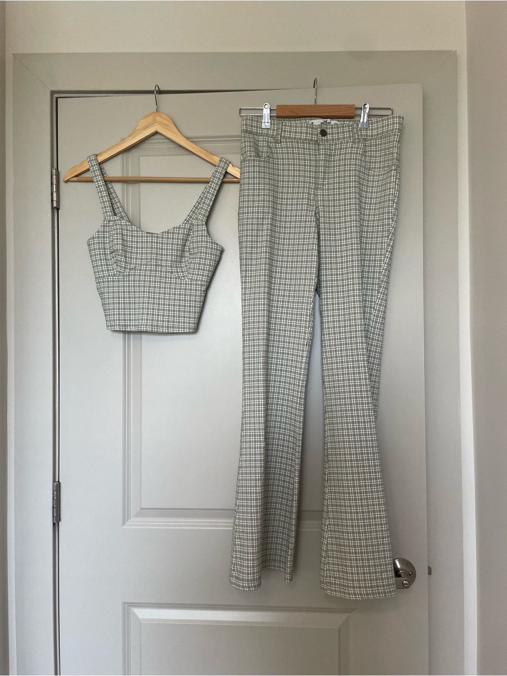 Hollister Advanced Stretch High-Rise Flare Pants with Matching Cropped Tank